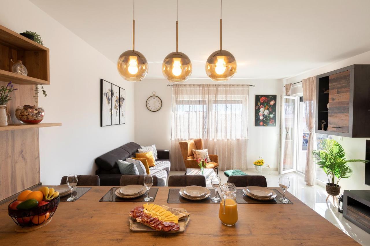 Sunny Island Apartment Trogir Exteriér fotografie