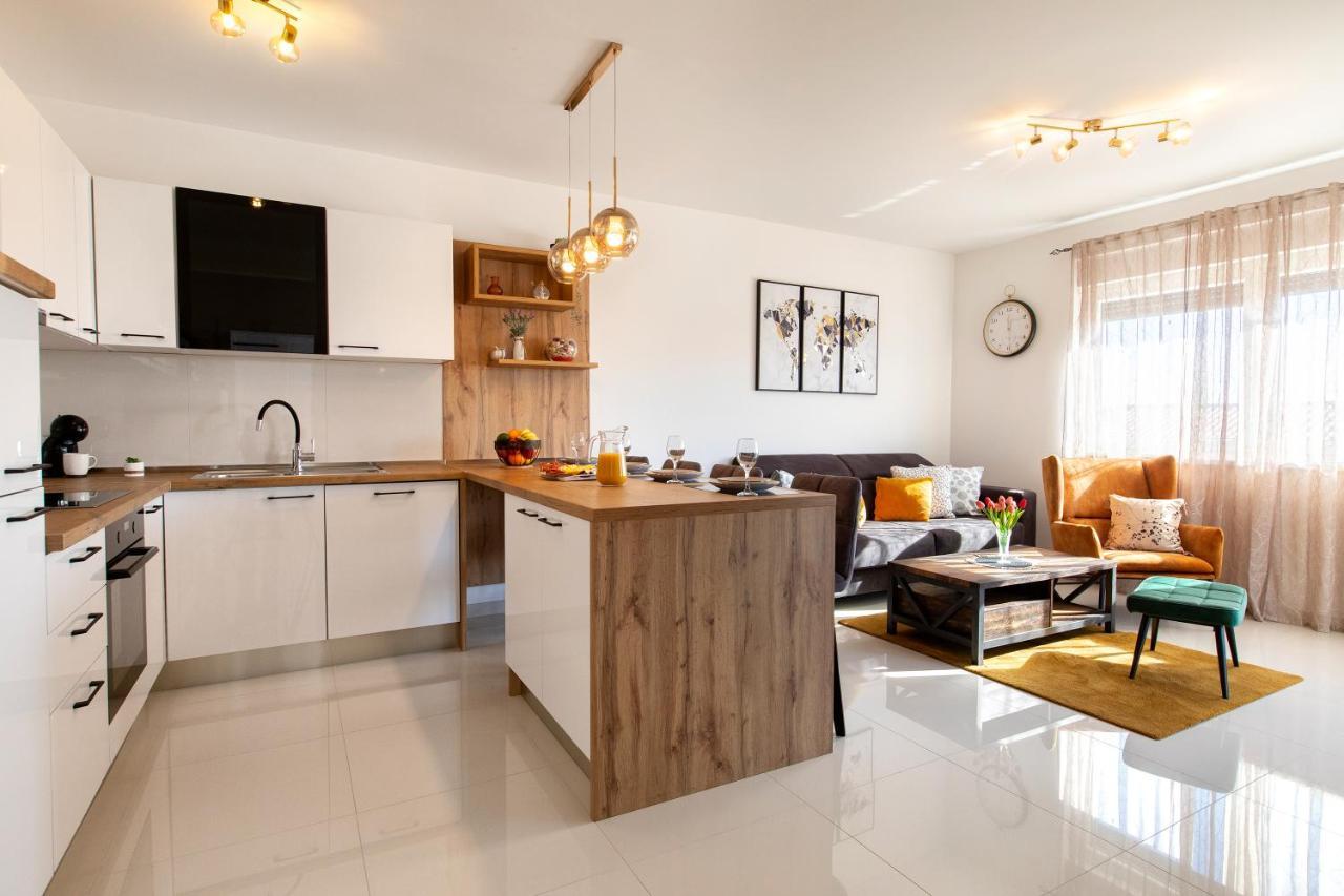 Sunny Island Apartment Trogir Exteriér fotografie